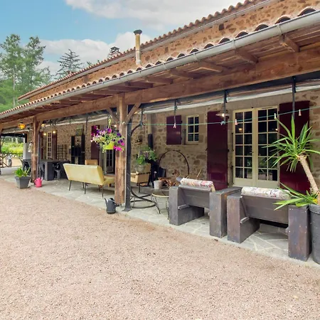 D'hote Les Touilles Bed and breakfast *